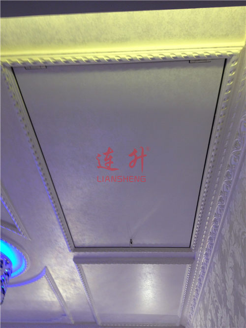 伸缩楼梯