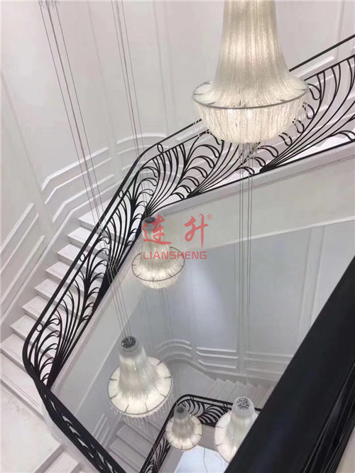 连片铁艺